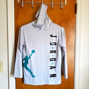 AIR JORDAN NIKE Dri fit hooded youth shirt